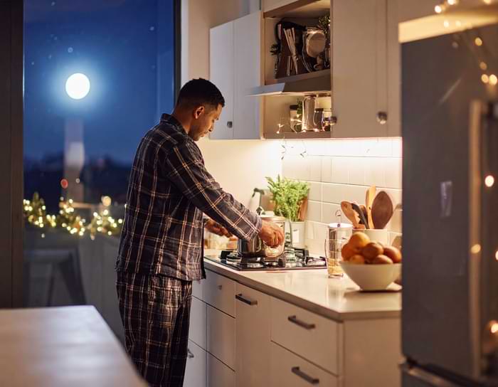 Geceleri Yemek Yeme Alışkanlığı Nasıl Bırakılır? 3 gece vakti yemek alışkanlığı nasıl bırakılır